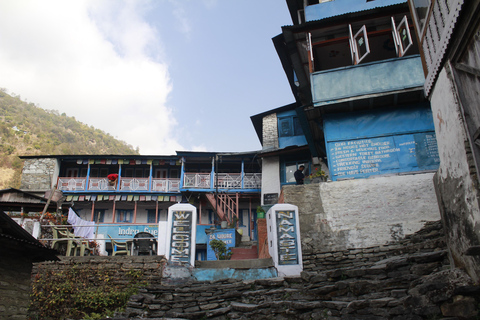 De Katmandu: Trekking de 13 dias na colina Poon e no acampamento base do AnnapurnaDe Katmandu: 13 dias de caminhada na Colina Poon e no acampamento base do Annapurna