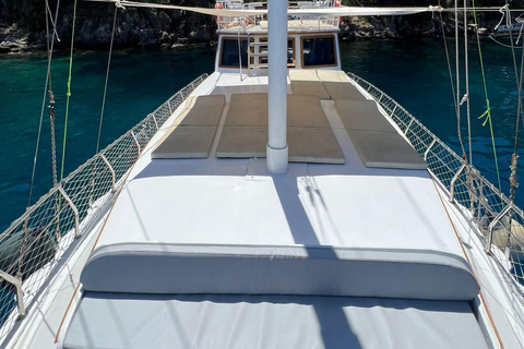 Fethiye: Private Boat Tour with BBQ and Hotel Transfer