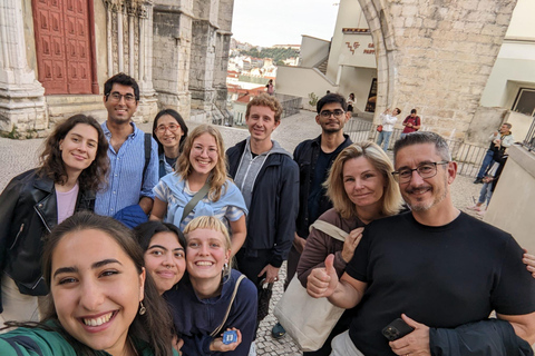 Lisbona: Il miglior tour storico guidato a piedi con la guida localeTour del Portogallo