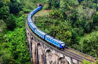 Von Nizza aus: Fahrt mit der historischen Bahn & Alpendörfer