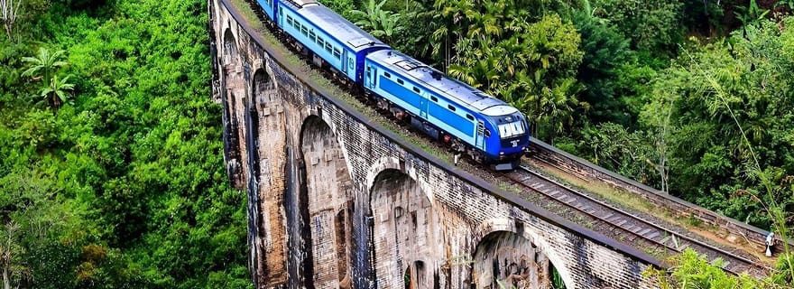 Au départ de Nice : Balade en train historique et villages des Alpes