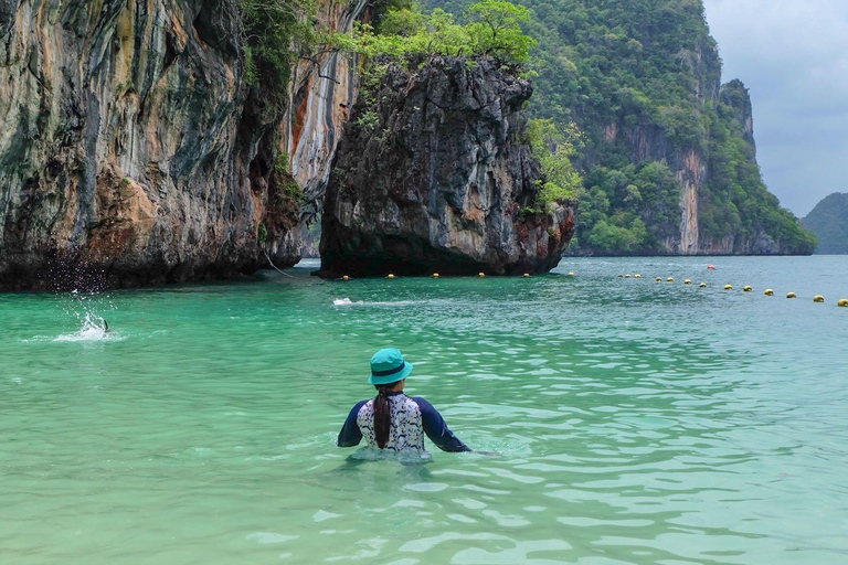 Krabi: tour di un giorno delle Isole Hong in barca a coda lunga