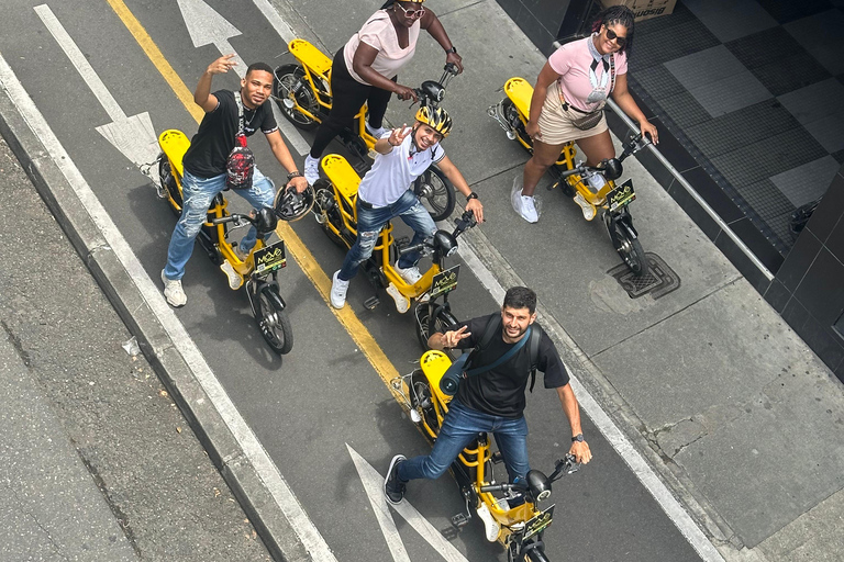 Medellín City Tour mit dem E-Bike: Das Beste in 4 Stunden, inklusive Mittagessen