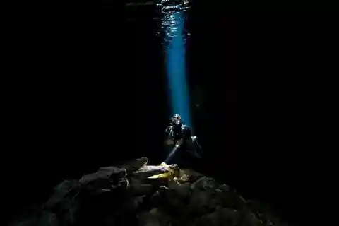 Desde Cancún: Experiencia de Buceo en el Cenote Angelita y Taj Ma Ha