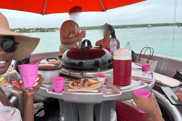 Saint-François tour: Donut BBQ Boat swim, Pointe des Châteaux Saint-François Tour: Donut BBQ Boat Swim, Pointe des Châteaux