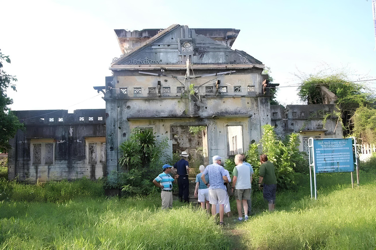 Hue: Erkundungstour mit Vinh Moc Tunneln und Khe Sanh Basis