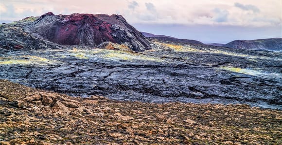 Reykjavík: Guided Afternoon Hiking Tour to New Volcano Site