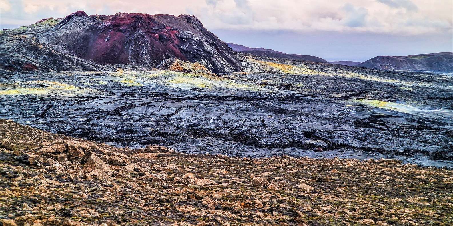 Reykjavík: Guided Afternoon Hiking Tour to New Volcano Site