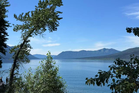 From Seattle: 3-Day Glacier National Park Tour with Guide