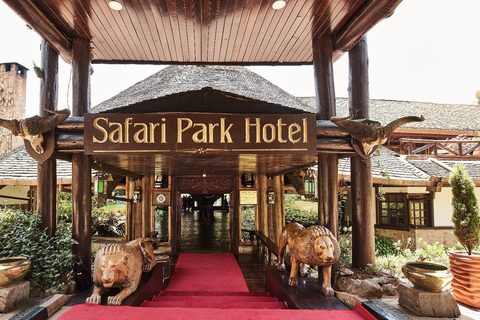 Dinner experience with Cat Show at Safari Park.