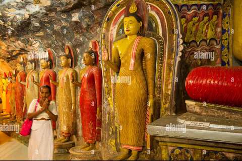 2-Tages-Tour von Kandy aus, Kandy Stadt erkunden / Sigiriya2 Tage Tour mit dem AC Mini Van