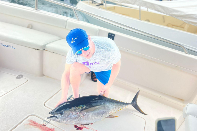 Excursión de pesca con un experto pescador local omaní