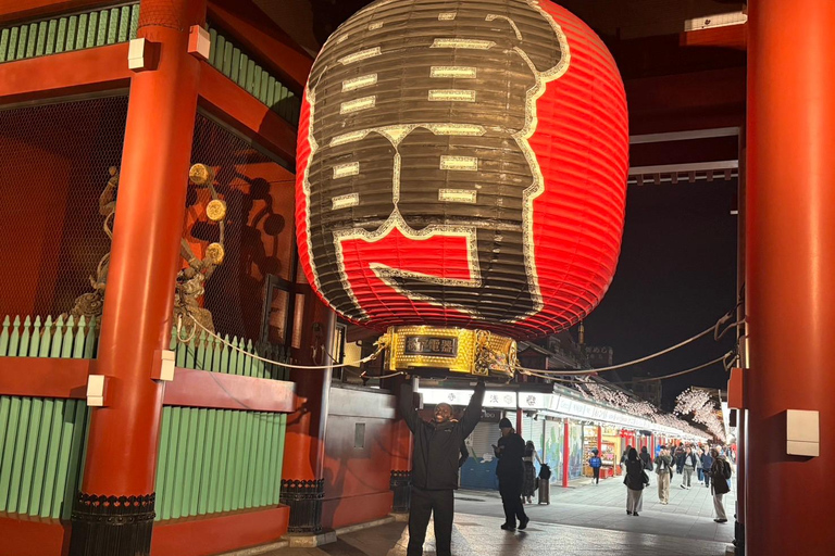 Tokyo: Nakano Broadway Otaku Culture Tour with Guide