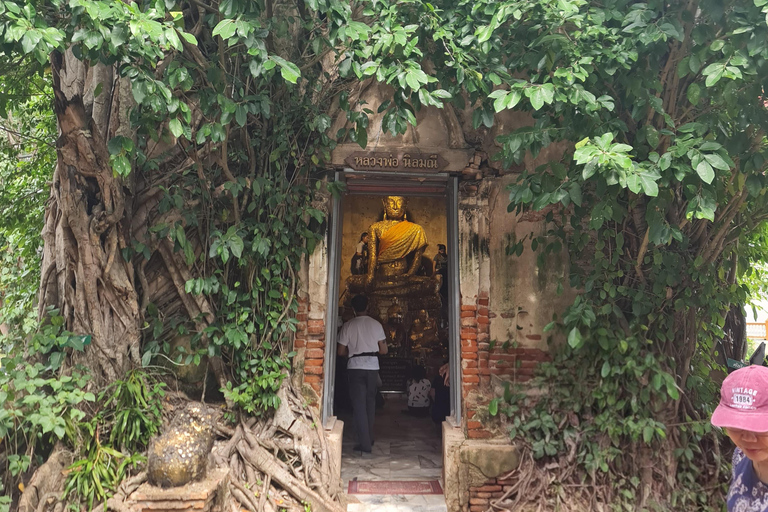 Floating Market, Railway Market & Wat Bang Kung Guided Tour