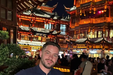Shanghai: Yu Garden Entry Ticket with Local Tips