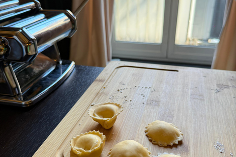 Segredos napolitanos: aula de massa e tiramisù para amantes da gastronomiaSegredos Napolitanos: Aula de Massa e Tiramisù para quem curte comida