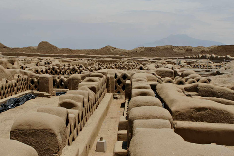 Pyramids of the Sun and the Moon, Huanchaco and Chan Chan