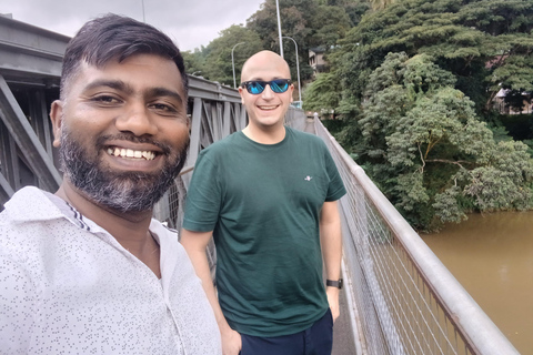 Kandy: Private Tuk Tuk City Tour with Local Guide