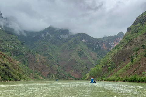 Au départ de Hanoi : 4 jours de visite en voiture de la boucle de Ha Giang, plus un montage vidéo