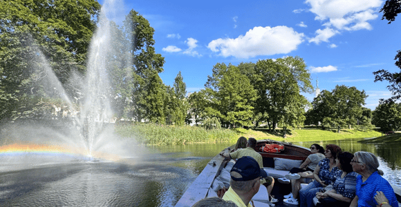 Riga: Bootsfahrt auf dem Kanal und der Daugava "Über 19 Brücken"