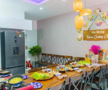 Da Nang Cooking: Market tour, farming, cooking and foot bath