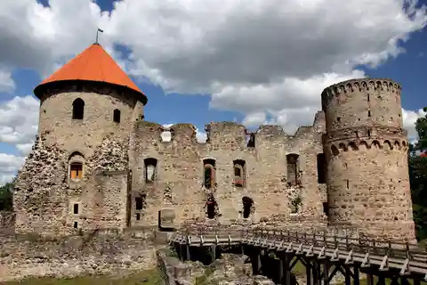 Da Riga a Sigulda e Cesis: Esplora i castelli medievali della Lettonia