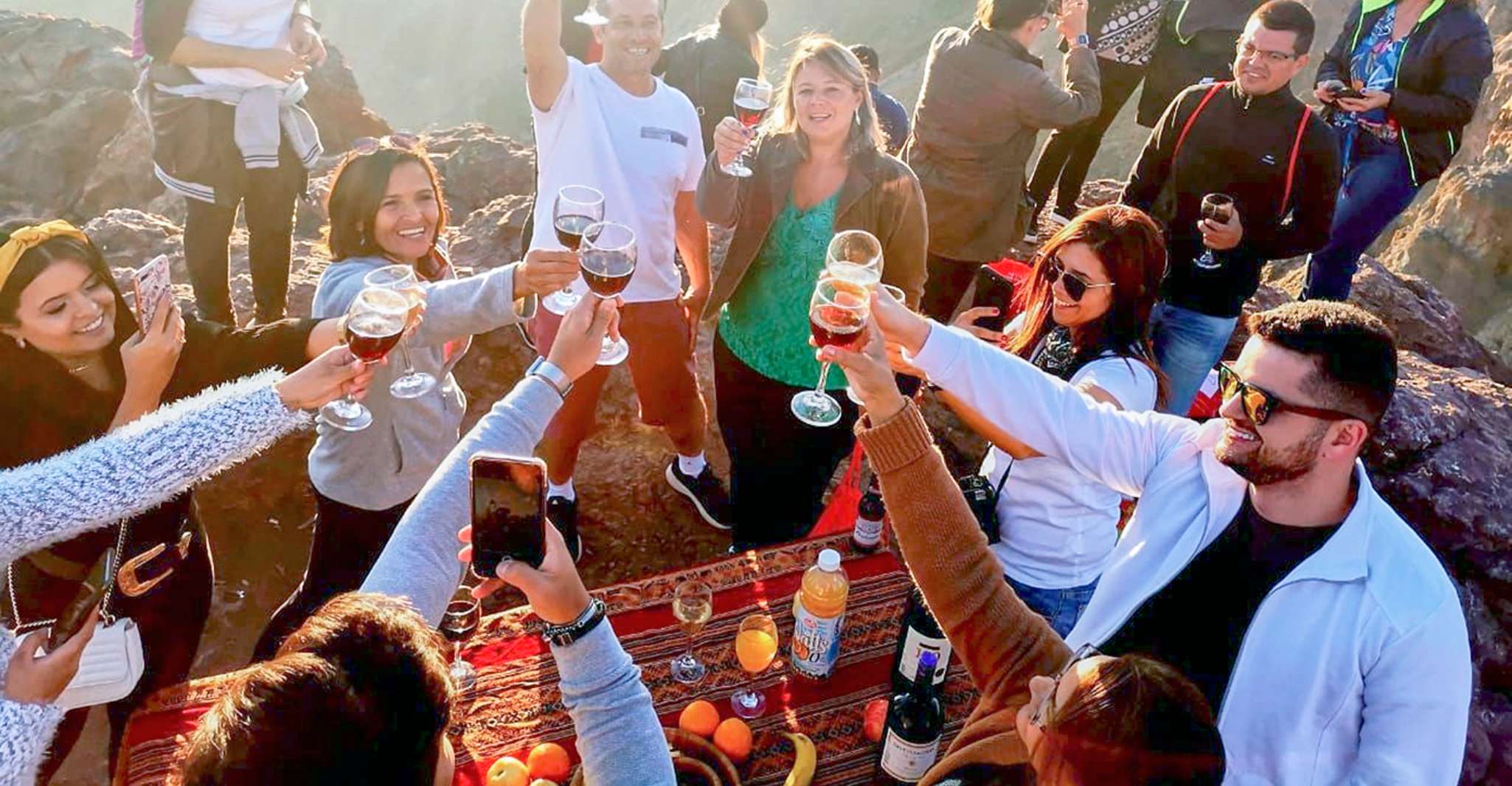 De Santiago, coucher du soleil à Valle Nevado dans les Andes - Hizvo