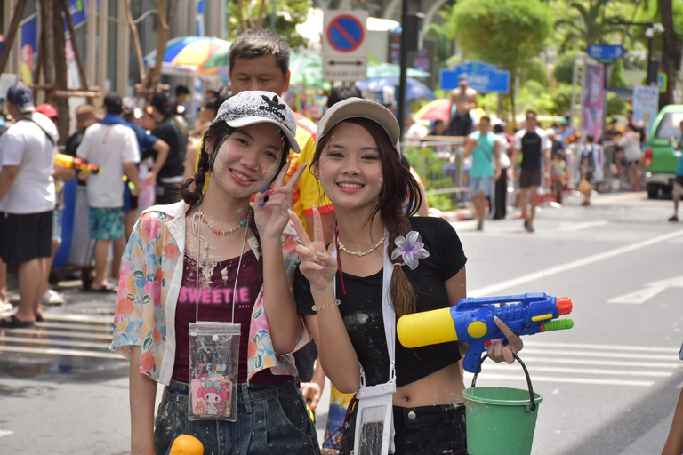Bangkok: Songkran Water Festival April 13-15 Tour with Guide Bangkok: Songkran Water Festival Tour with Guide