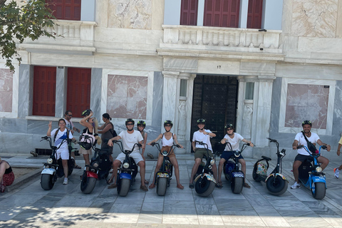 Atene: Tour guidato della città in scooter o in bici elettrica con i punti salienti della città