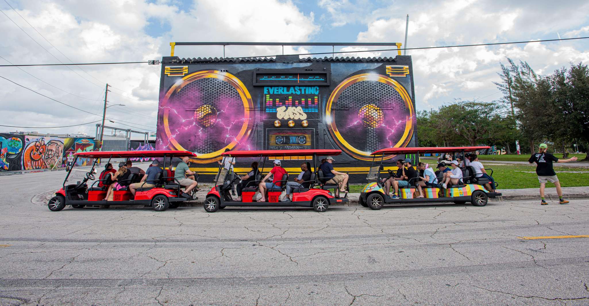 Wynwood Art District 1-Hour Wynwood Buggies Street Art Tour