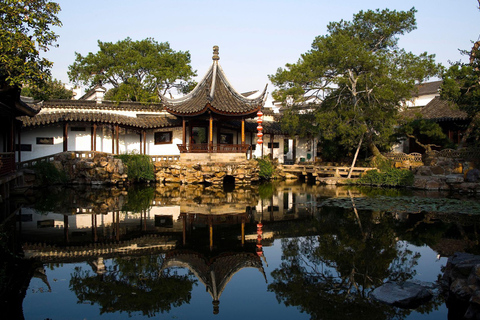 From Shanghai: Suzhou and Tongli Water Town 2-Day Tour