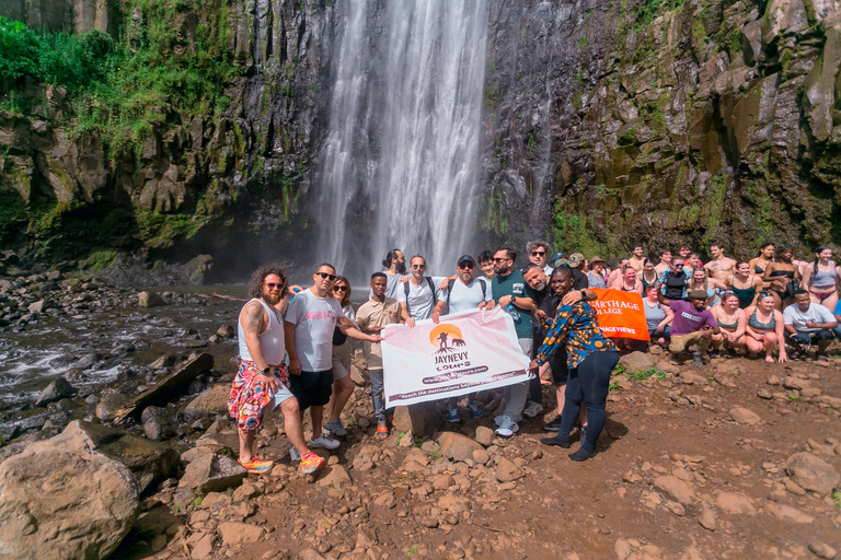 Moshi: wodospady Marangu, jaskinie Chagga i wycieczka po wiosce
