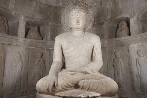 Busan: Guided Tour with Temple, Cave, and Palace Visits