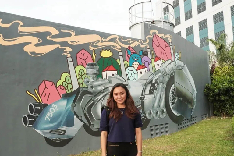 Manila Urban Charms &amp; Gondola Bliss Cityscape Tour