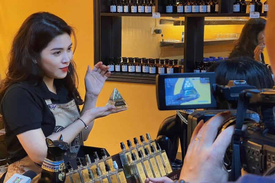 Hanoi: Workshop zur Parfümherstellung von Cleopatra Parfüm
