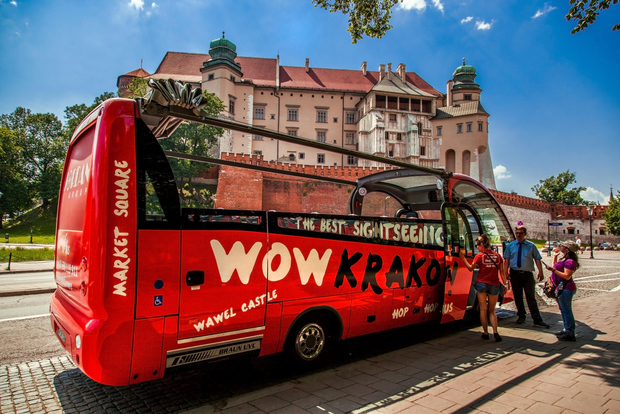 Cracovia: tour panoramico della città in autobus hop-on hop-off con audioguida