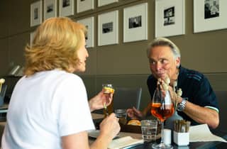 Bundestag: Mittagessen im Käfer Dachgarten-Restaurant im Reichstag