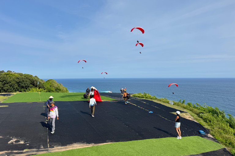 Bali: Timbis, Panda, Ulu Beach Tandem Paragliding Experience Bali: Paragliding only transfer Without activity ticket