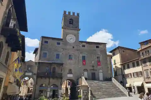 Cortona: Guided Walking Tour