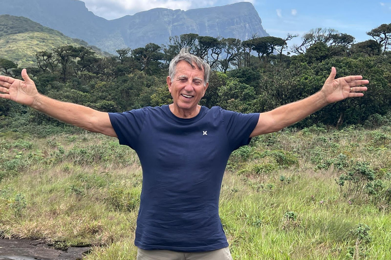 Kandy: Private City Tour by Hybrid Car with Driver