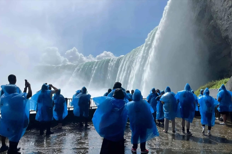 From Toronto: Small Group Day Trip to Niagara Falls