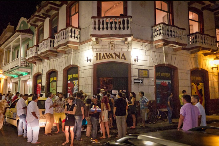 Passeio de bicicleta ao pôr do sol com visita à baía de Cartagena e GetsemaníPasseio de bicicleta ao pôr do sol com visita à Baía de Cartagena e Getsemaní