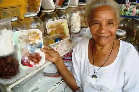 CARTAGENA E GETSEMANI: DEGUSTAÇÃO DE COMIDA DE RUA E TOUR GASTRONÓMICO COM UM PROFISSIONAL