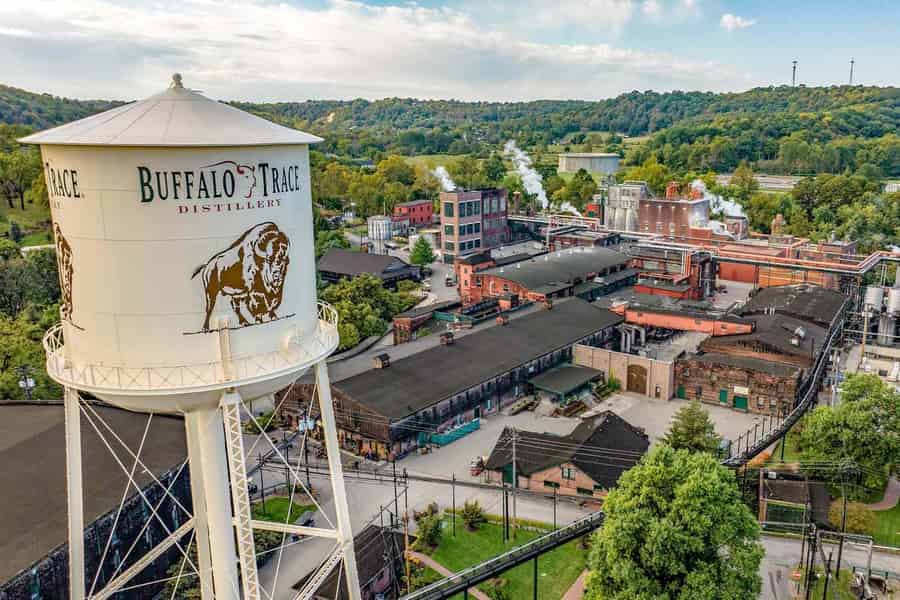 Ab Louisville: Buffalo Trace Distillery-Tour, Verkostung. Foto: GetYourGuide Ab Louisville: Buffalo Trace Distillery-Tour, Verkostung. Foto: GetYourGuide