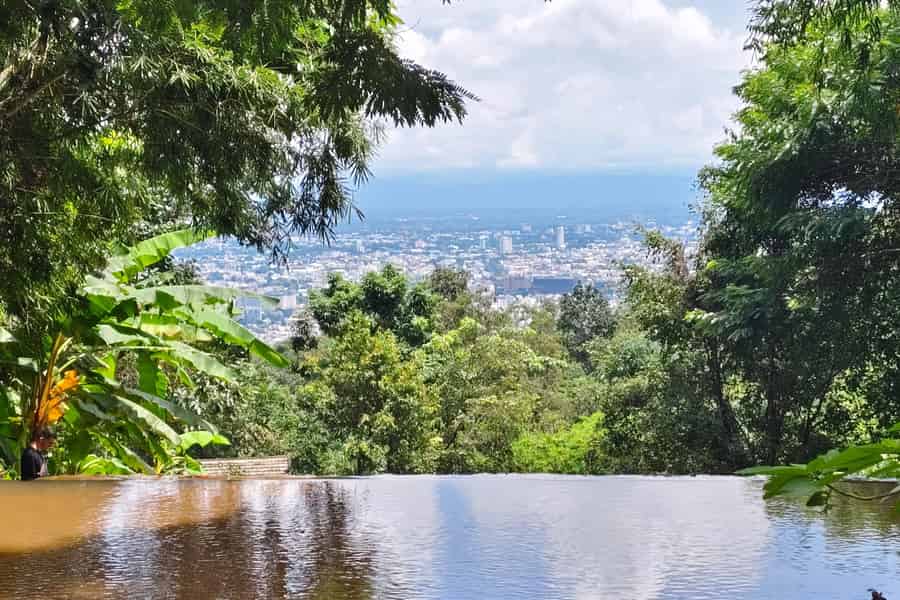 Doi Suthep, Wat SuanDok & Wat Phalat+ Abendliche Gesänge der Mönche. Foto: GetYourGuide