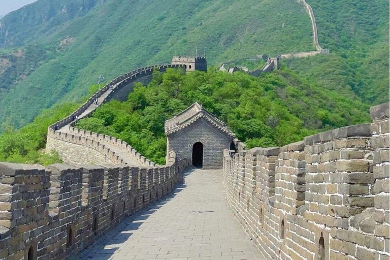 Całodniowa wycieczka All-Inclusive po Wielkim Murze Mutianyu i Pałacu LetnimWycieczka z przewodnikiem w języku angielskim