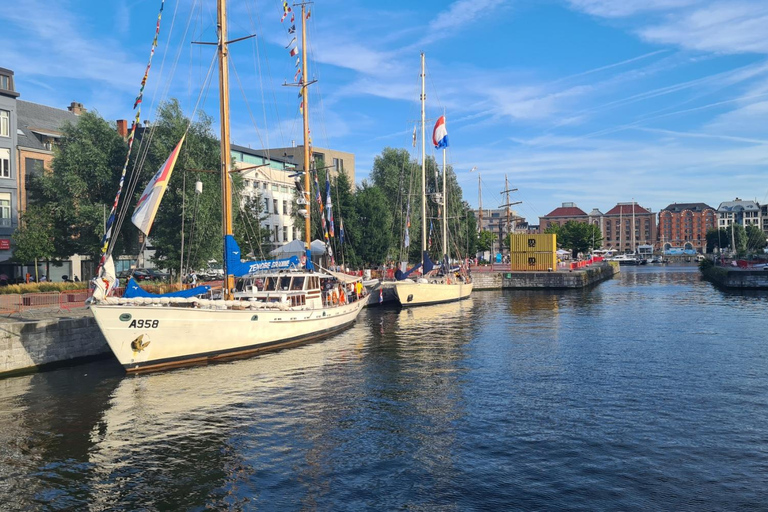 Antwerp historical walking tour and Pub Crawl