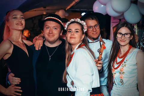 Gdańsk : Fête de mariage polonaise avec verre de bienvenueGdańsk : Fête de mariage polonaise