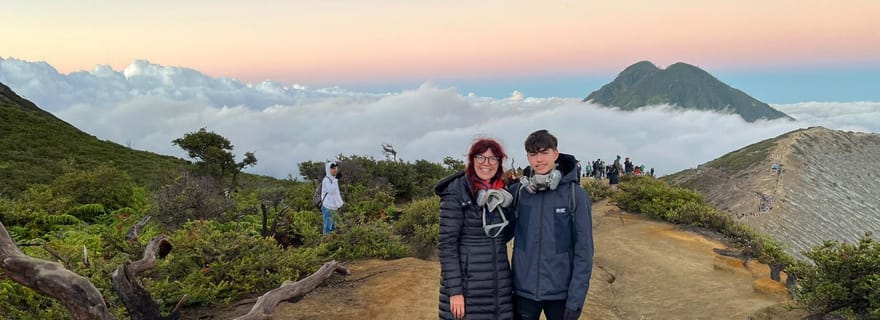 Banyuwangi : randonnée sur le mont Ijen, flammes bleues et lever du soleil