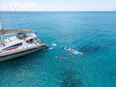 Sint Maarten: Luxe Catamaran Cruise met Lunch en Drankjes